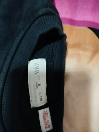 Sudadera Zara azul marino 5 años
