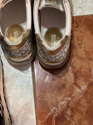 Lote de zapatillas  de Michael Kors