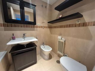 Piso en alquiler en Bola de Oro - Serrallo en Granada