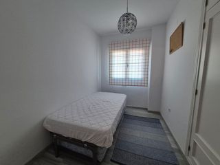 Piso en alquiler en Bola de Oro - Serrallo en Granada