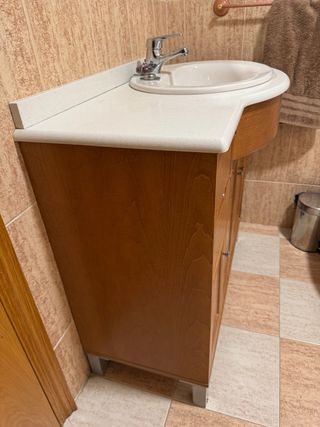 Mueble de baño madera