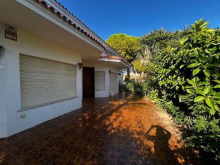 Casa adosada en venta en Zona Poble en Benicarló