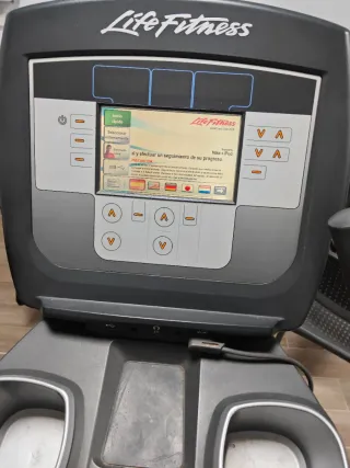 Bicicleta Estática Vertical Life Fitness