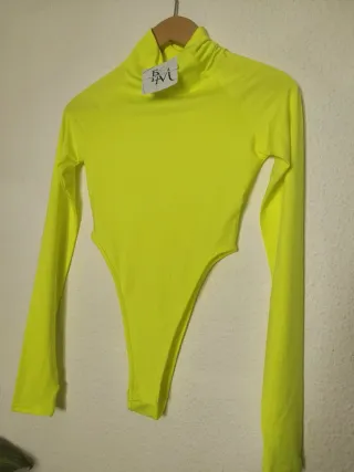 Body amarillo verde fluorescente cuello Ibiza