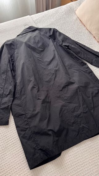 Trench impermeable Zara Negro