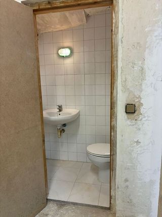 Local comercial en venta en Almeda - El Corte Inglés en Cornellà de Llobregat