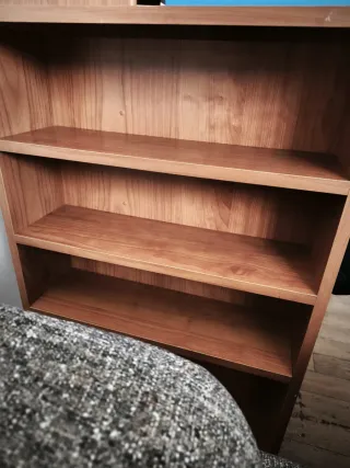 Mesa de ordenador de madera