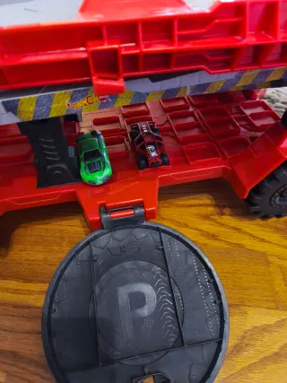 Camión Rampa Monster Truck Hot Wheels