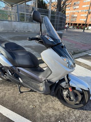 Yamaha Xmax 125 - Motor Roto