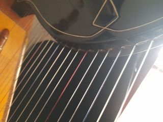 Arpa paraguaya original de 37 cuerdas