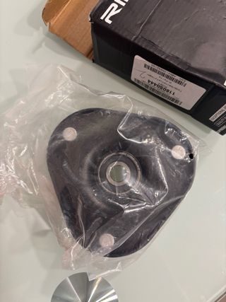 Soporte de amortiguador Toyota 2008-2013