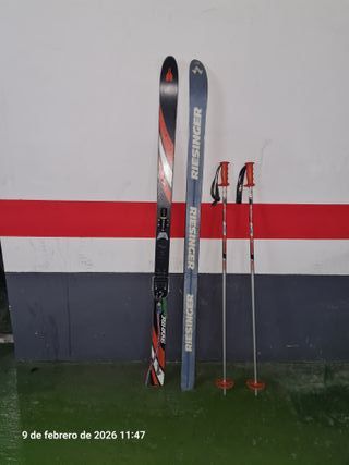 Esquís con fijaciones y bastones