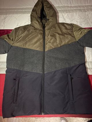 Chaqueta acolchada con capucha hombre