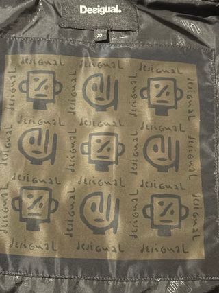 Chaqueta acolchada con capucha hombre