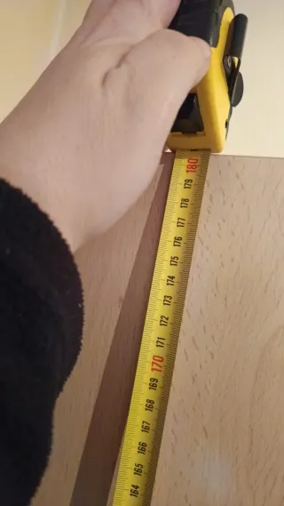 Armario de madera color beige/marrón