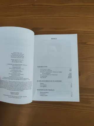 Eloisa Esta Debajo de un Almendro / Eloisa is U...