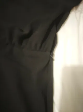 Vestido Zara negro asimétrico falda recta