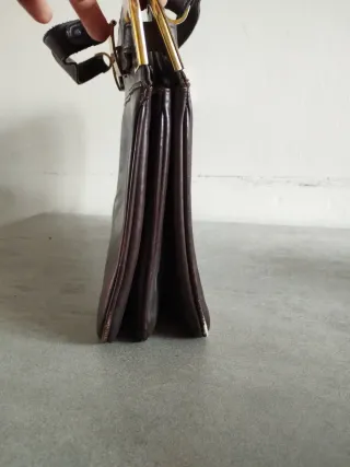 Borsa donna vintage marrone con dettagli oro