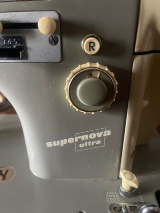 Macchina da cucire Necchi Supernova Ultra