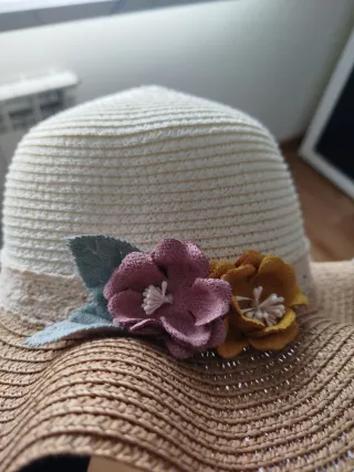 Sombrero de paja para niña