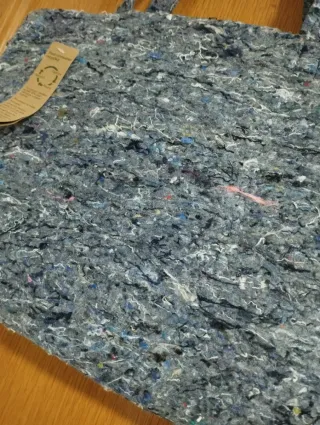 Bolso shopper tejido azul y gris