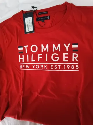 Camiseta Tommy Hilfiger chico T.176 cm