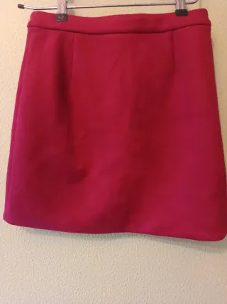 Falda corta de ante con botones