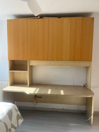 Escritorio de madera de calidad