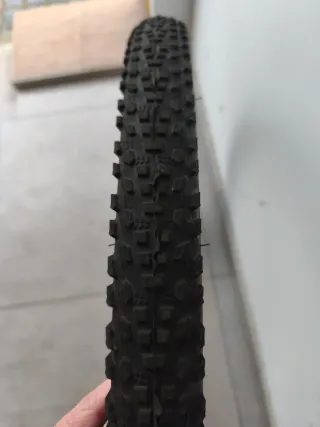 Cubierta Rubena OCELOT MTB 29x2.10