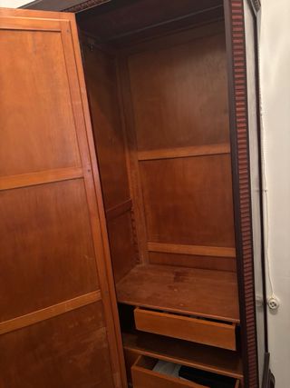 Armario antiguo madera con espejos