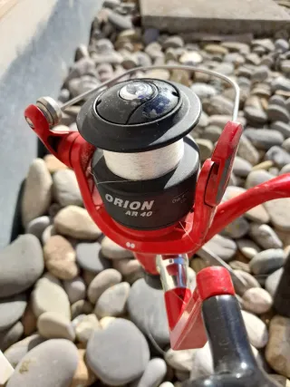 Caña de pescar telescópica roja