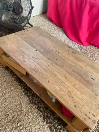 Mesa de madera rústica