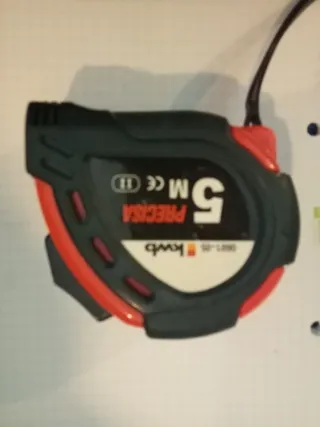 Flexómetro KWB 5 MTS con freno ,imán 25mm ancho