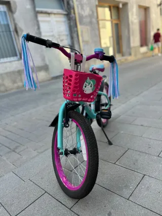 Bicicleta infantil BIKESTAR azul y rosa