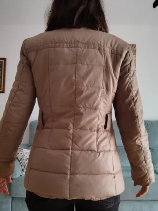 Plumífero Studio Classic Beige Dorado