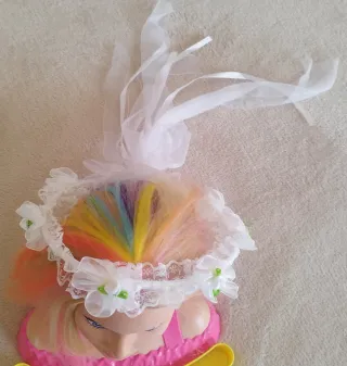 Corona de encaje y lazos