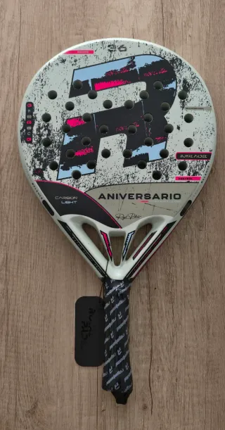 Pala Pádel Royal Padel Aniversario Light 36