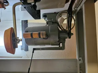 Máquina de coser industrial