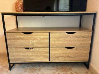 2 mesitas de noche + cómoda