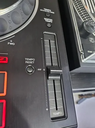 Pioneer DJ XDJ-XZ y DeckSaver