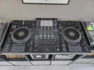 Pioneer DJ XDJ-XZ y DeckSaver