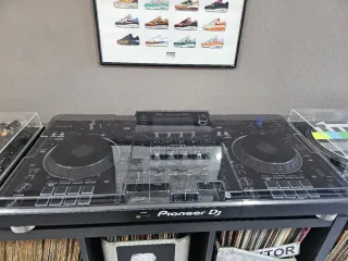 Pioneer DJ XDJ-XZ y DeckSaver