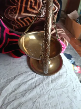 Balanza antigua de latón