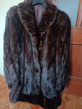 Chaquetón de piel marrón
