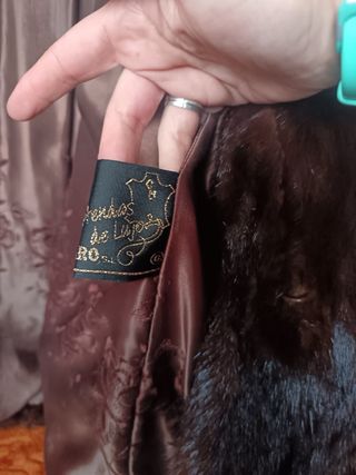 Chaquetón de piel marrón