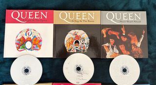 Lote CDs Queen + Libreto + DVD (regalo precintado)