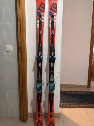 Esquís ATOMIC Redster 175cm y salomon
