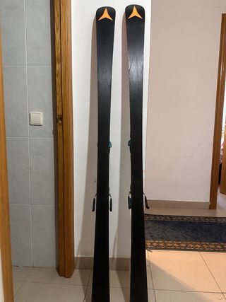 Esquís ATOMIC Redster 175cm y salomon