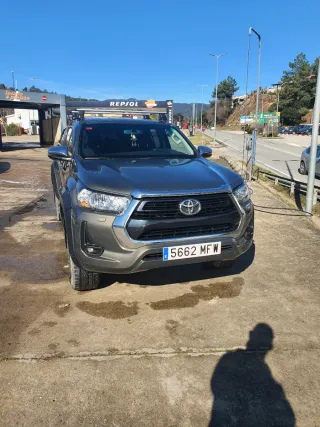 Toyota Hilux 2023