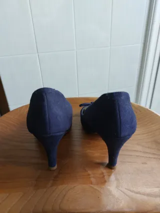 Zapatos de salón azul marino